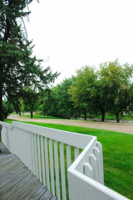 Dartt'S Park Flat Apartment Owatonna Exterior photo